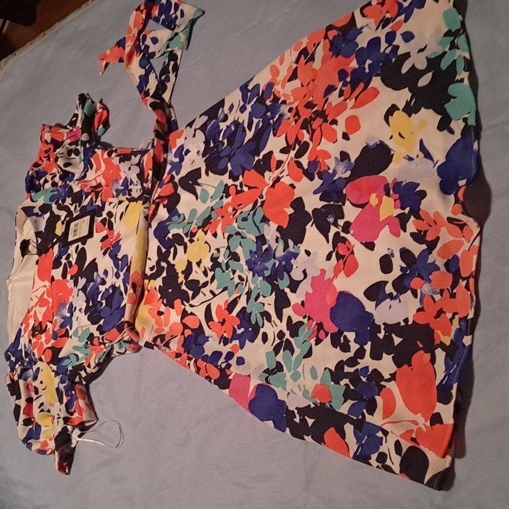 Dress - Picture 4 of 4